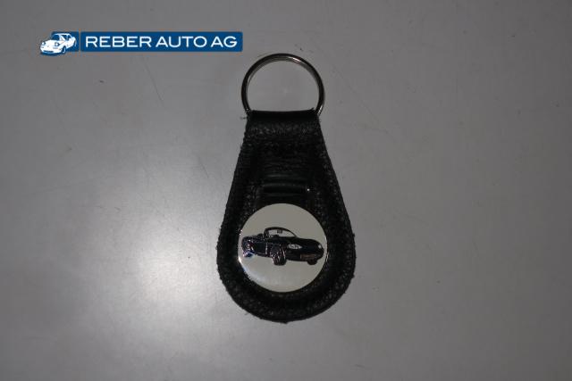 Mazda MX-5 NB Schlüsselanhänger aus Leder in Schwarz – mit MX-5 NB Abbildung, kompaktes Accessoire.
