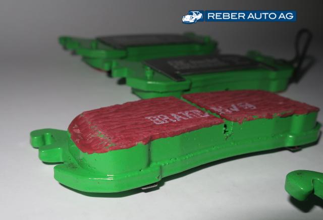 Seitenansicht EBC Greenstuff Sport-Bremsbelagsatz hinten DP21003 für Mazda MX-5 NA NB NBFL – Belagstärke und Trägerplatte
