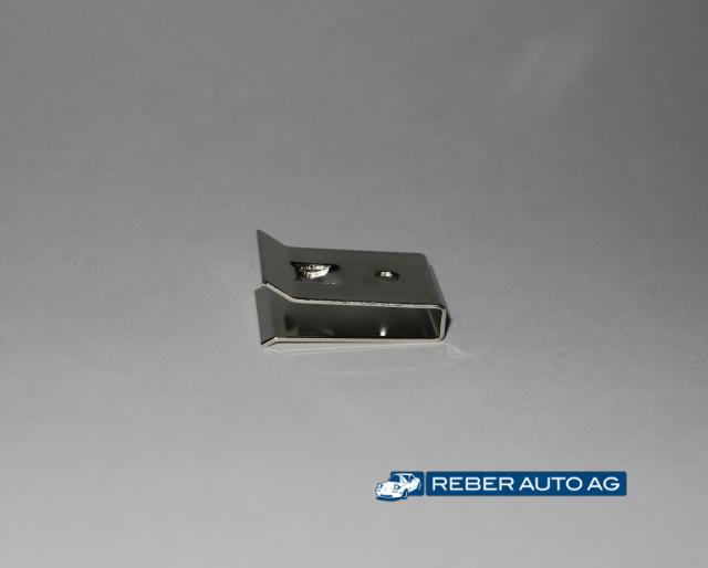 Klammer Schmutzfänger Abschluss hinten NAB705363IL Aftermarket Mazda MX-5 NA 1990-1994
