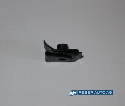 Kunststoff Federmutter Innenkotflügel NA0705316IL Aftermarket Mazda MX-5 NA Detail
