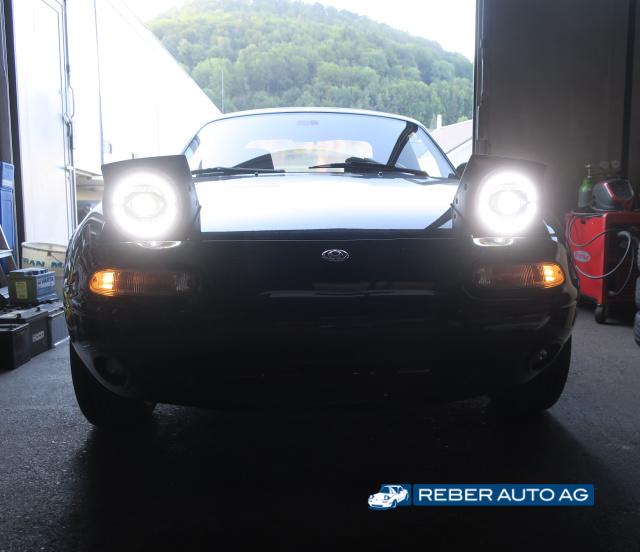 Mazda MX-5 LED Scheinwerfer Halo Ring NA 1990-1997 montiert
