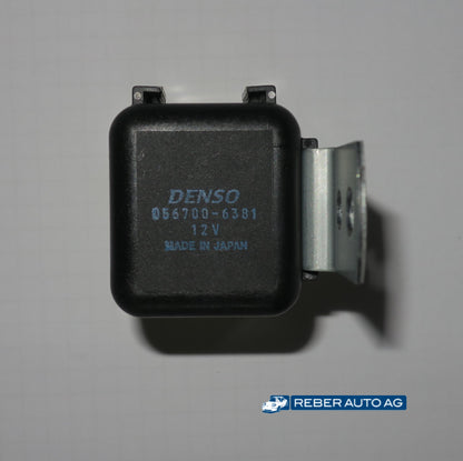 Mazda MX-5 NA Benzinpumpen-Relais 1.6 B6 – Detailansicht des Original Mazda Ersatzteils OE N23618821
