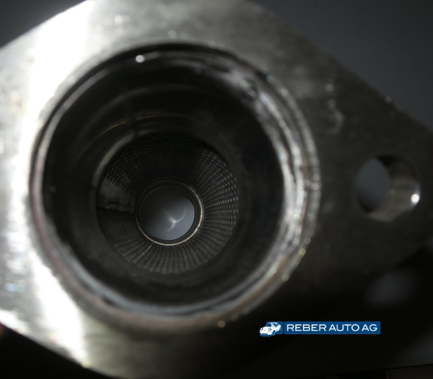 Mazda MX-5 NA ByPass Rohr Katalysator – Innenansicht mit Schalldämmung, B6 Motor 1.6 1990-1994
