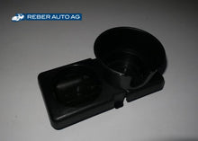 Mazda MX-5 NA Cupholder Becherhalter – Detailansicht des Doppel-Becherhalters, Mazda OE 00008DD01 (1990–1997).
