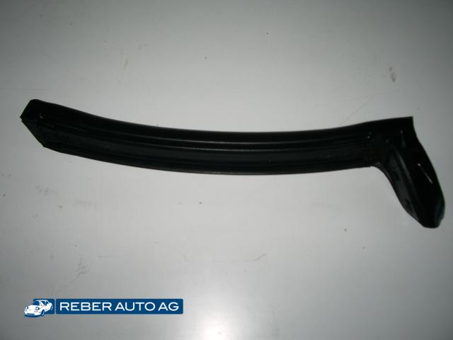 Mazda MX-5 NA Verdeckdichtung vorne links NA01R1421C – Original Mazda Gummidichtung 1990-1997
