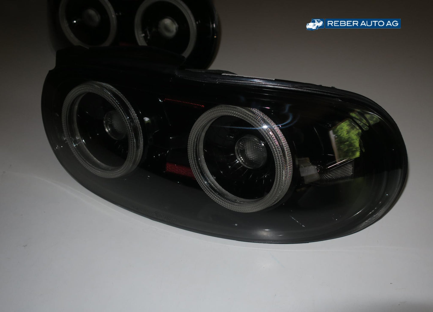 Mazda MX-5 NA Voll LED-Rückleuchten Klarglas black finish Nahaufnahme – LED-Technik mit schwarzem Gehäuse und Klarglas-Optik
