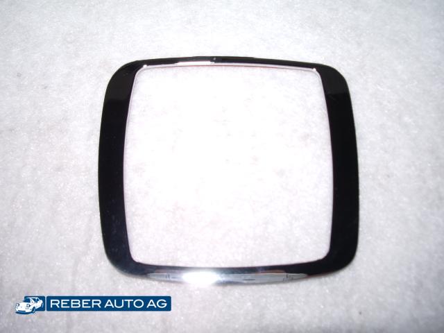 Mazda MX-5 NB/NBFL Chromblende Fensterheber Schalter – Selbstklebende Chromumrandung für den Fensterheber-Schalter (1998–2005).
