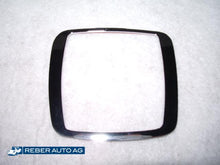 Mazda MX-5 NB/NBFL Chromblende Fensterheber Schalter – Selbstklebende Chromumrandung für den Fensterheber-Schalter (1998–2005).
