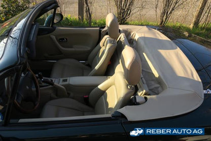 Mazda MX-5 NB NBFL Persenning Verdeckabdeckung Beige Braun – Installiert am Fahrzeug, Original Mazda Ersatzteil NC10R1960C80
