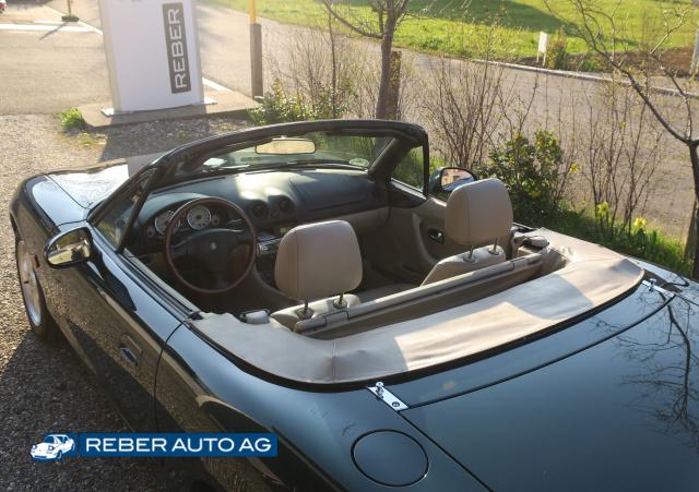 Mazda MX-5 NB NBFL Persenning Verdeckabdeckung Beige Braun – Montage am Fahrzeug, Original Mazda Ersatzteil NC10R1960C80

