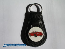 Mazda MX-5 NB Schlüsselanhänger aus Leder in Rot – mit MX-5 NB Abbildung, kompaktes Accessoire.
