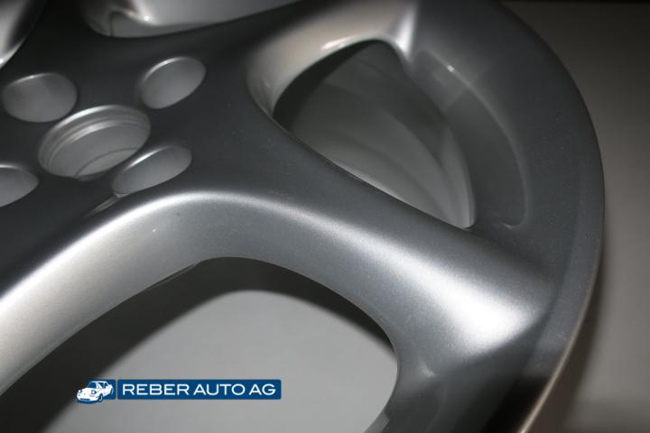 Mazda MX-5 NBFL Original 16 Zoll Alufelge aufbereitet Detailansicht 2001-2005
