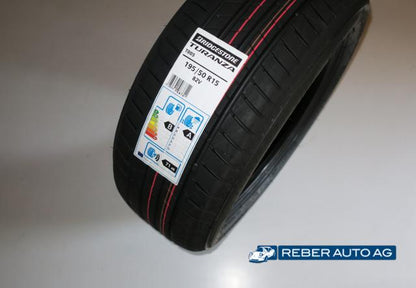 Mazda MX-5 Sommerreifen Bridgestone Turanza T005 195/50R15 82V Reifenprofil und Label
