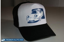 Mazda MX-5 Trucker Cap von Beechfield in Schwarz/Weiss mit Reber Auto Logo – Half-Mesh, verstellbar.
