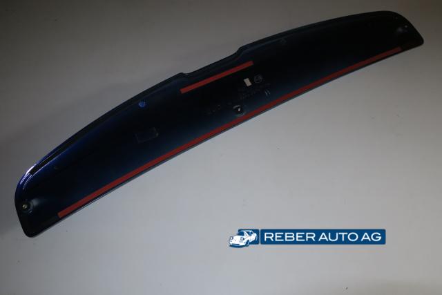 Unterseite Mazda Original Heckspoilerlippe Blau NC10V4920F für Mazda MX-5 NB NBFL – Befestigungspunkte und Montageseite
