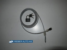 Sicherungsseil mit Schloss zu Autohülle