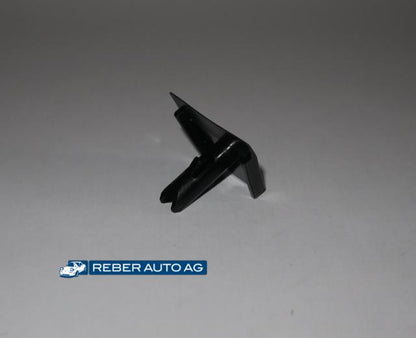 Plastikstopfen Stossfänger vorne unten Seitenansicht NA0150101A Original Mazda MX-5 NA NB NBFL 1990-2005
